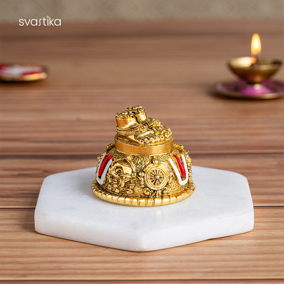 Balaji Charan with Shanku Chakra 