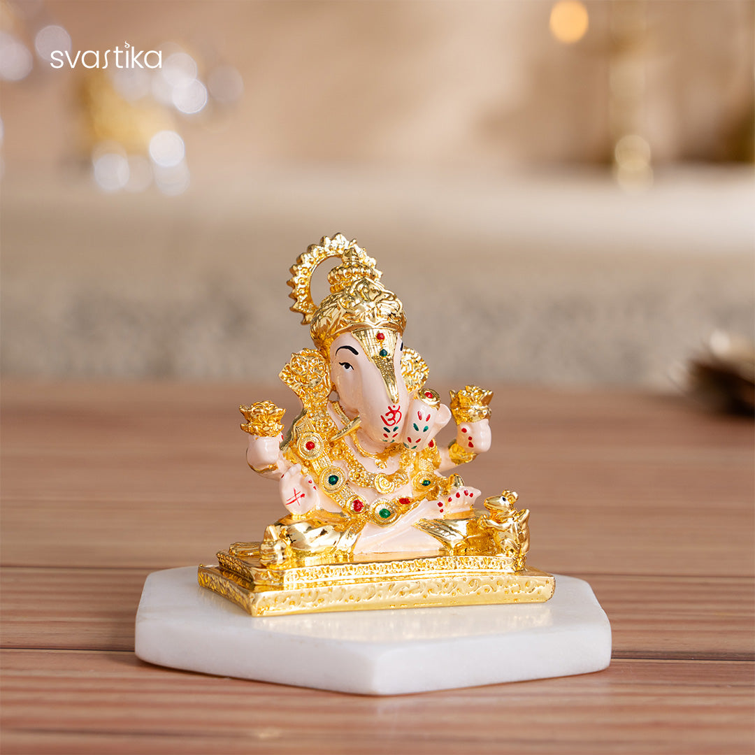 Dagdusheth Halwai Ganpati Murti 